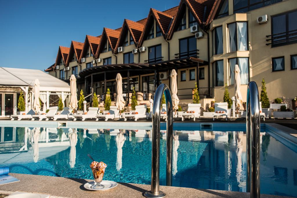 Conacul Archia Hotel Deva Eksteriør billede