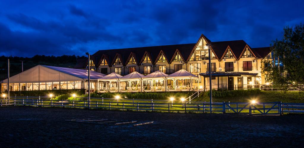 Conacul Archia Hotel Deva Eksteriør billede
