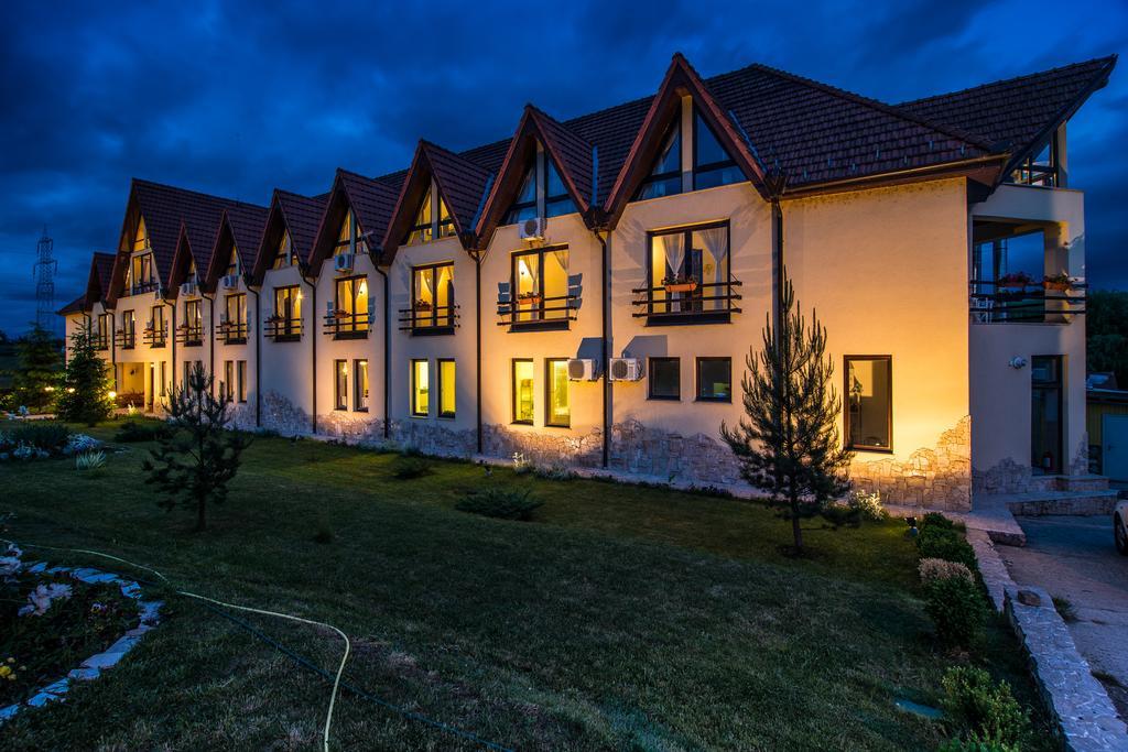 Conacul Archia Hotel Deva Eksteriør billede